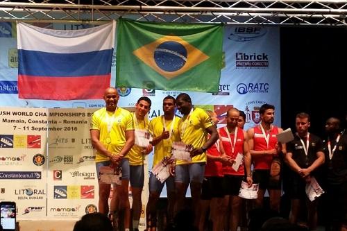 Blue Birds levaram as medalhas de bronze na disputa do 2-men e 4-men do Mundial de Push realizado na Romênia, neste último fim de semana / Foto: Divulgação CBDG